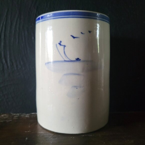 Large Vintage Chinese Brush Pot, Blue and White Chinoiserie Brush Pot 5.5 Inches - Picture 3 of 6